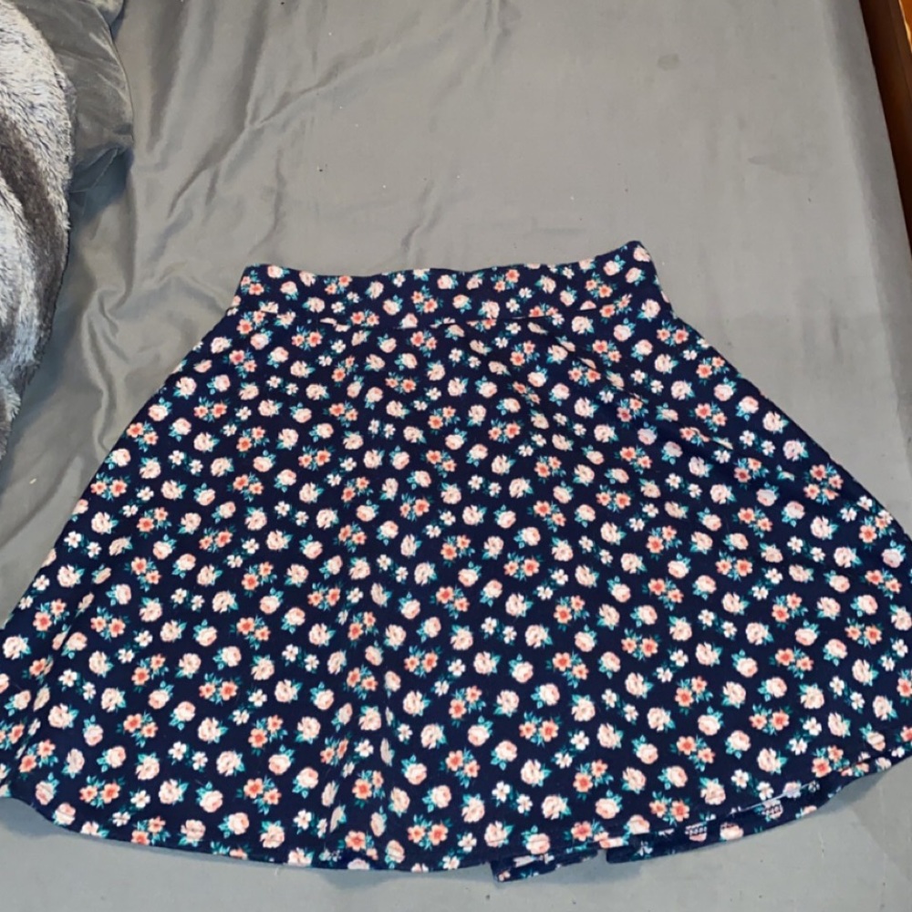 Charlotte russe floral skirt